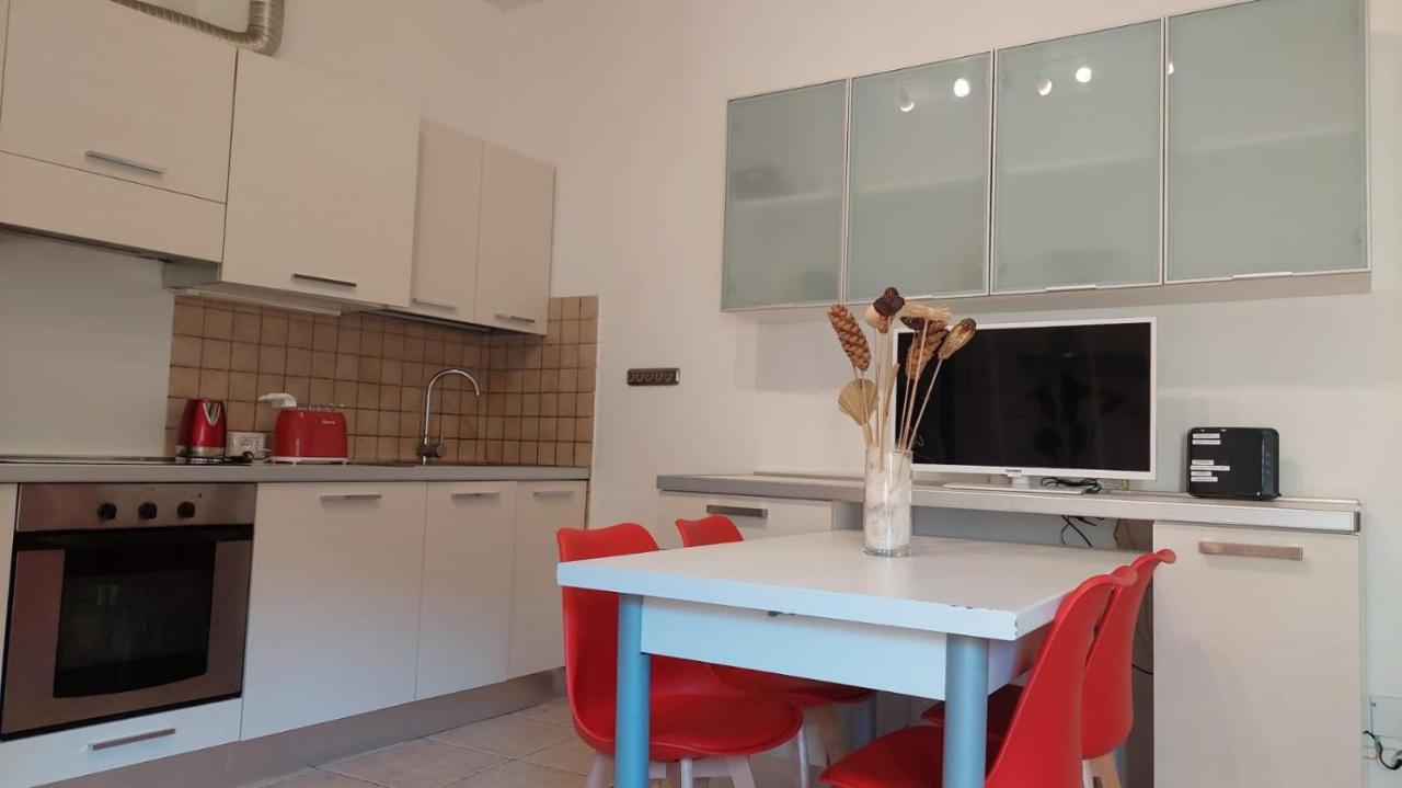 Casa Vacanze I Leoni Empoli Exterior photo